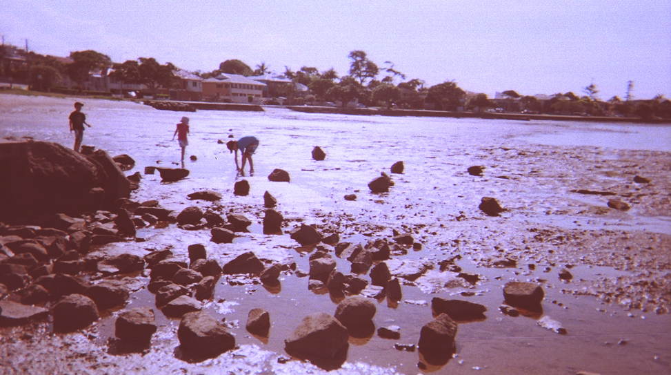 21-exposures-the-golden-filter thumbnail