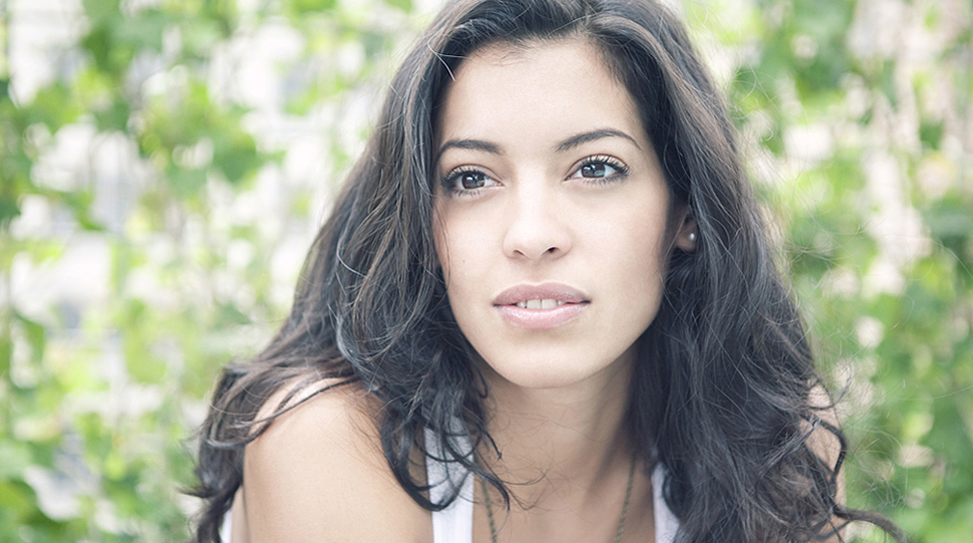 Stephanie Sigman earned a million dollar salary, leaving the net worth at 1.4 million in 2017